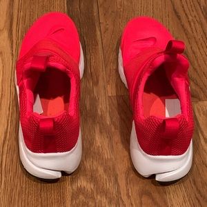 Nike Presto Extreme (GS) 5Y. Fits like Women’s 6.5